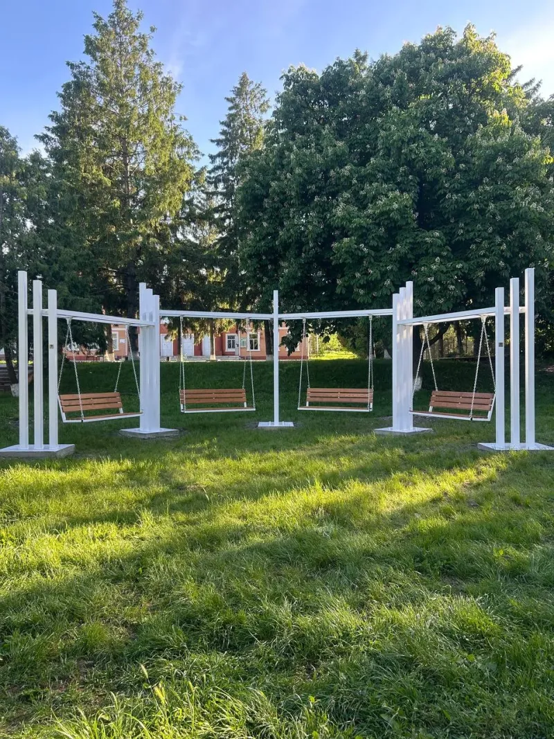 Leagăne — foto 14