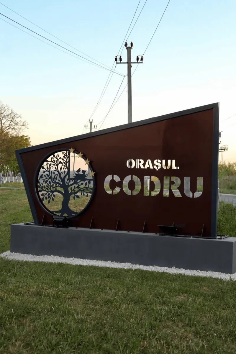 Model: Codru